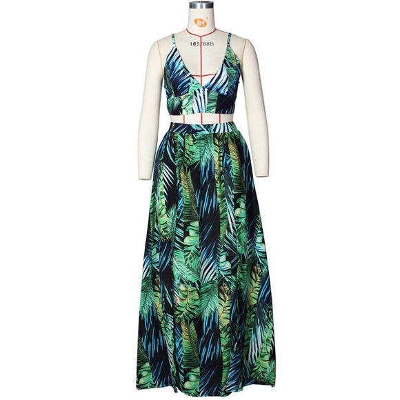 •Vacation Vibes• Two Piece Skirt Set - Picture 4 of 5